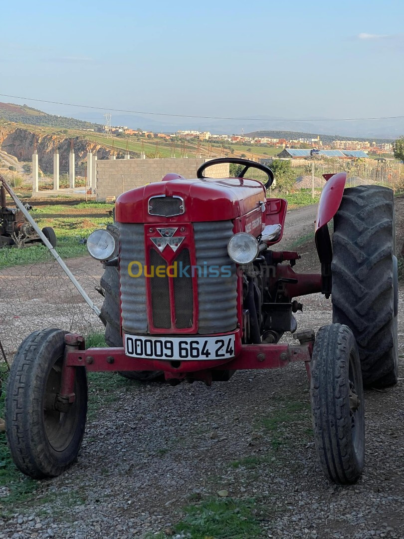 A vendre Massey ferguson 65 1964