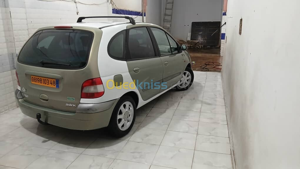 Renault Scenic 2003 1