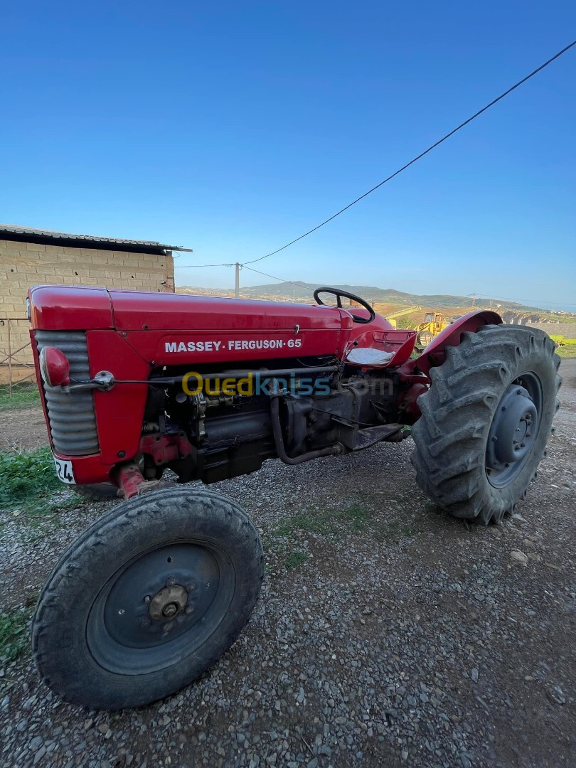 A vendre Massey ferguson 65 1964