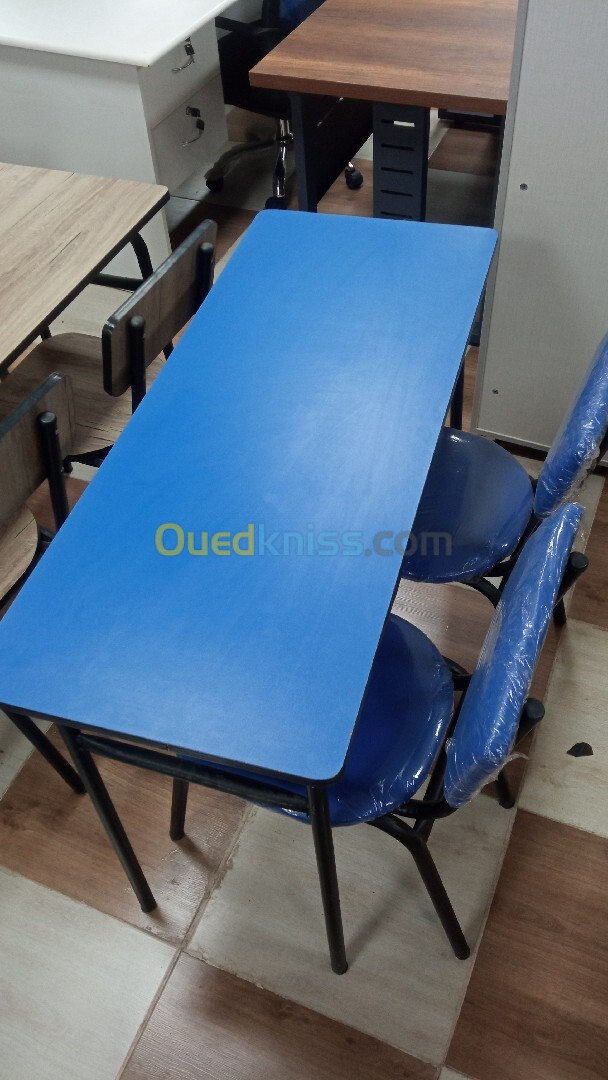 Table et chaises scolaire 