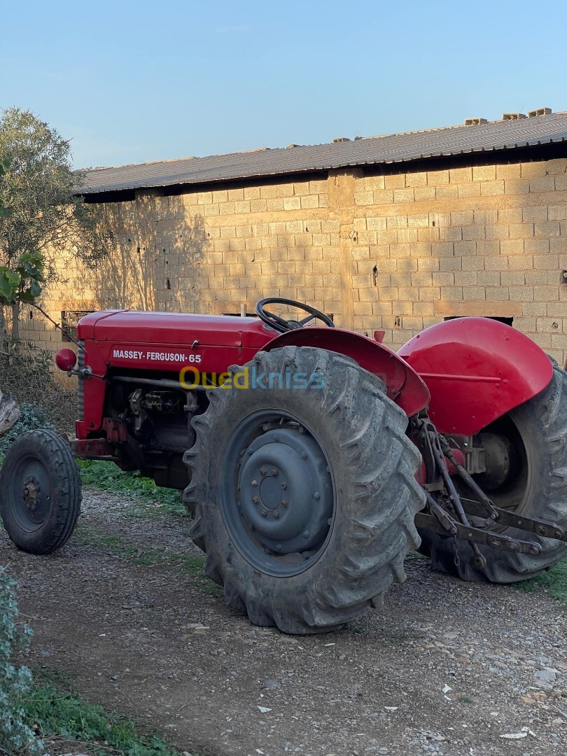 A vendre Massey ferguson 65 1964