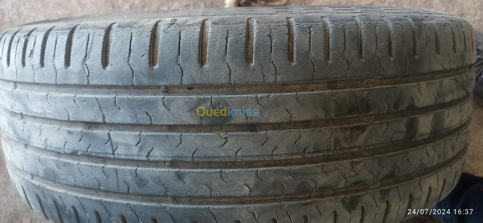 Pneus 195/55 R16 continental 