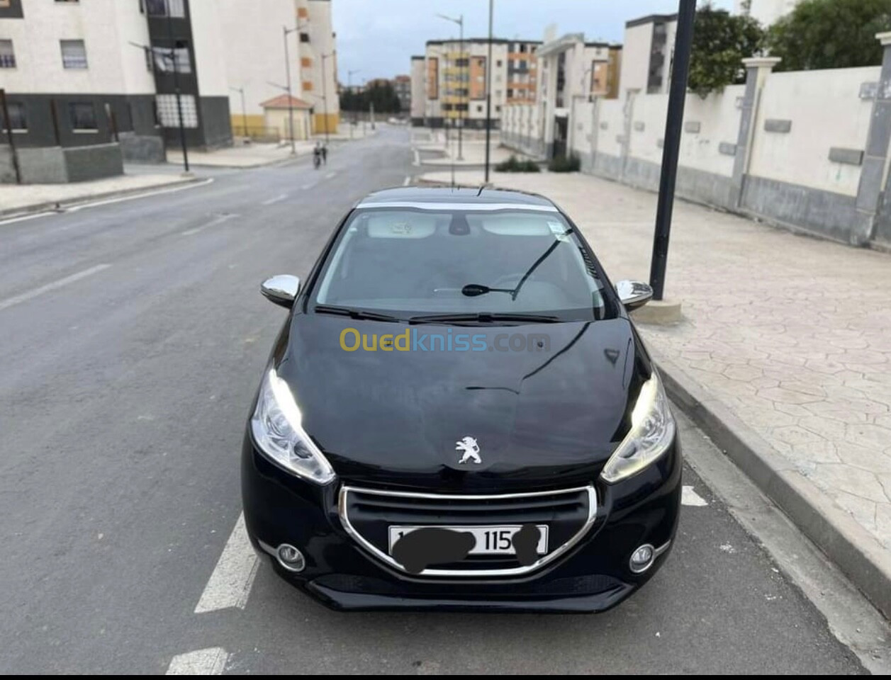 Peugeot 208 2015 Allure Facelift