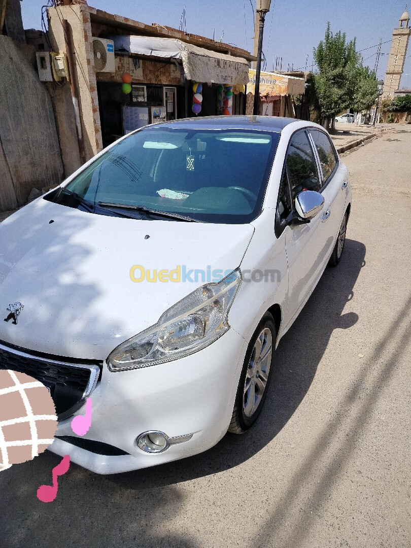 Peugeot 208 2012 Allure