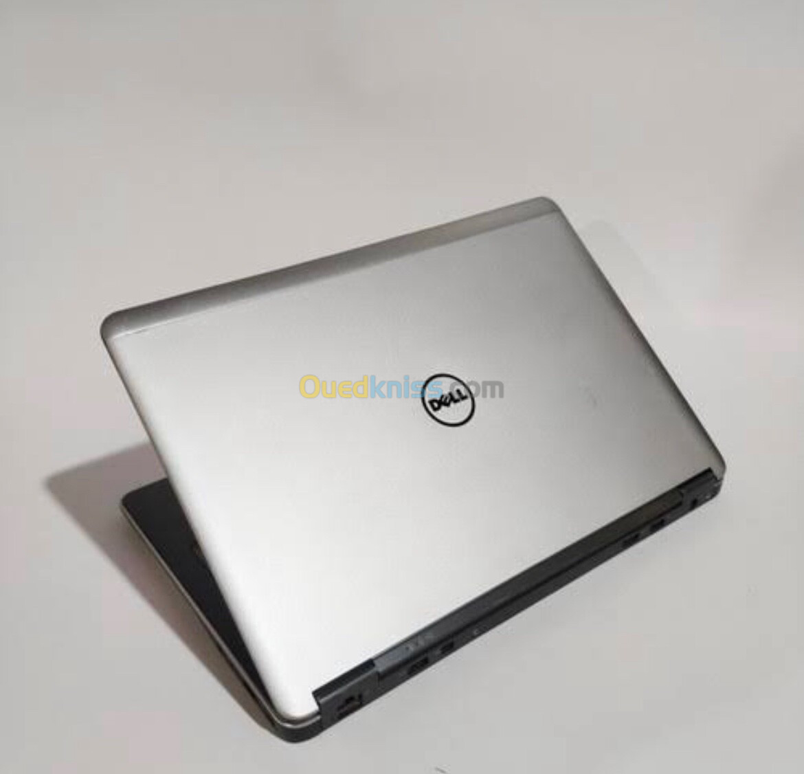 Dell LATITUDE