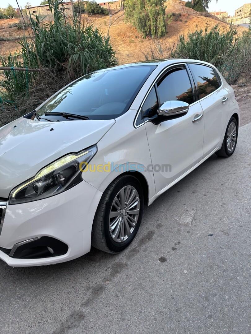 Peugeot 208 2016 208