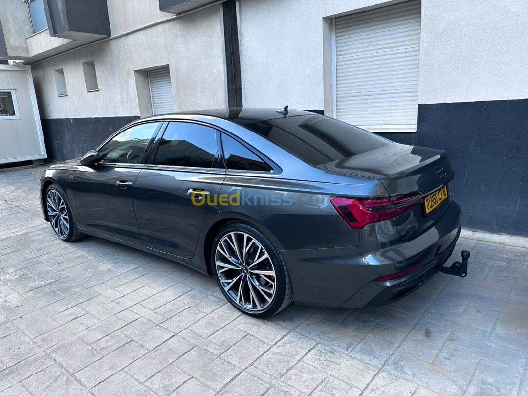 Audi A6 2022 S line