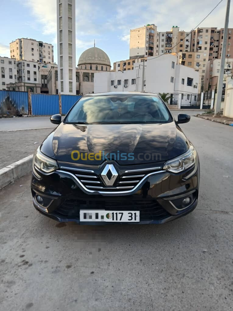 Renault Megane 3 CC 2017 Mègane4