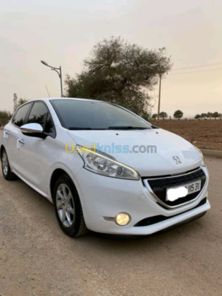 Peugeot 208 2015 Allure