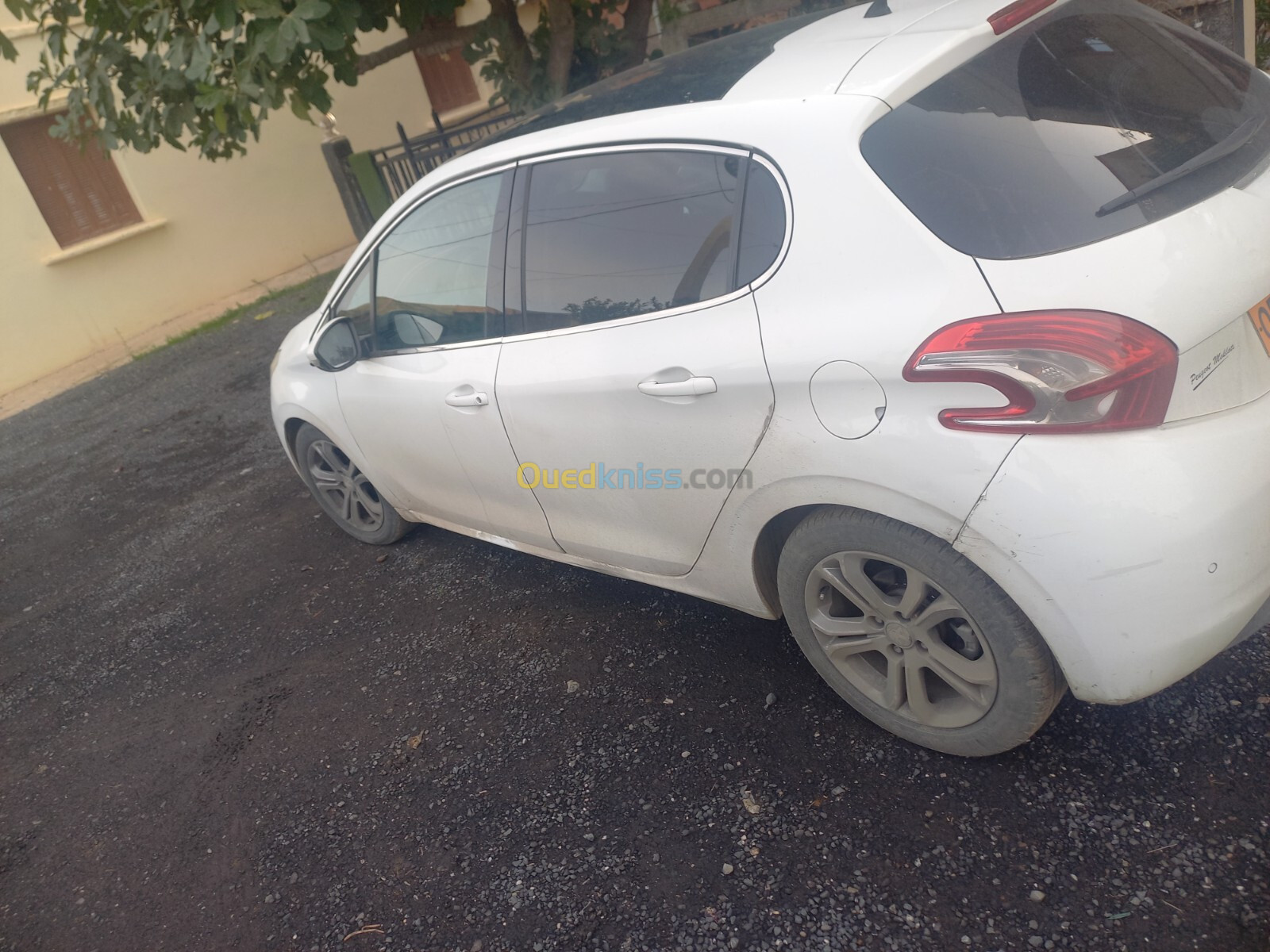 Peugeot 208 2014 Allure