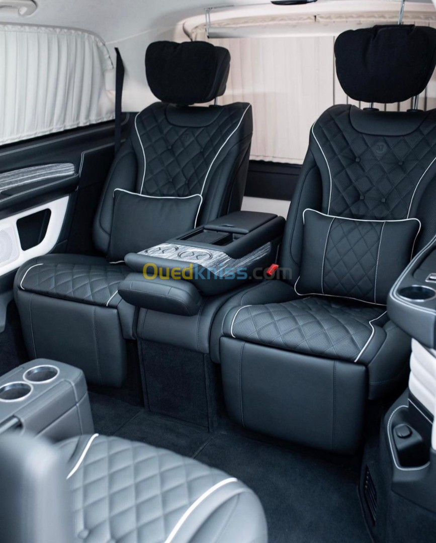 Construction salon VIP pour Mercedes v class