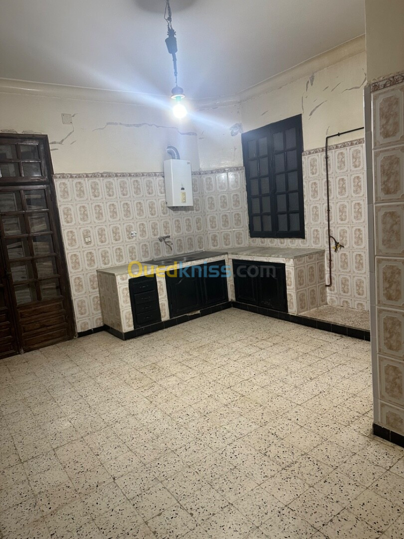 Location Niveau De Villa F5 Annaba Annaba