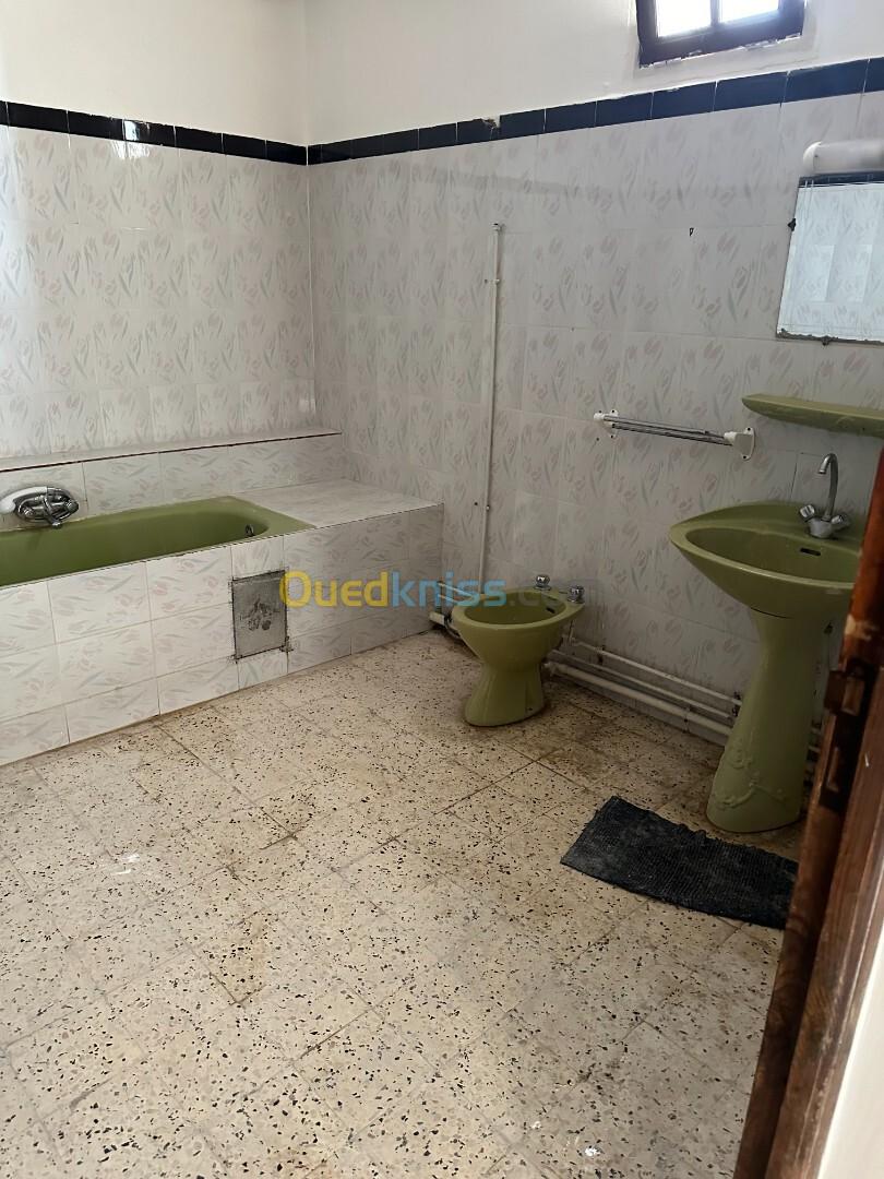 Location Niveau De Villa F5 Annaba Annaba