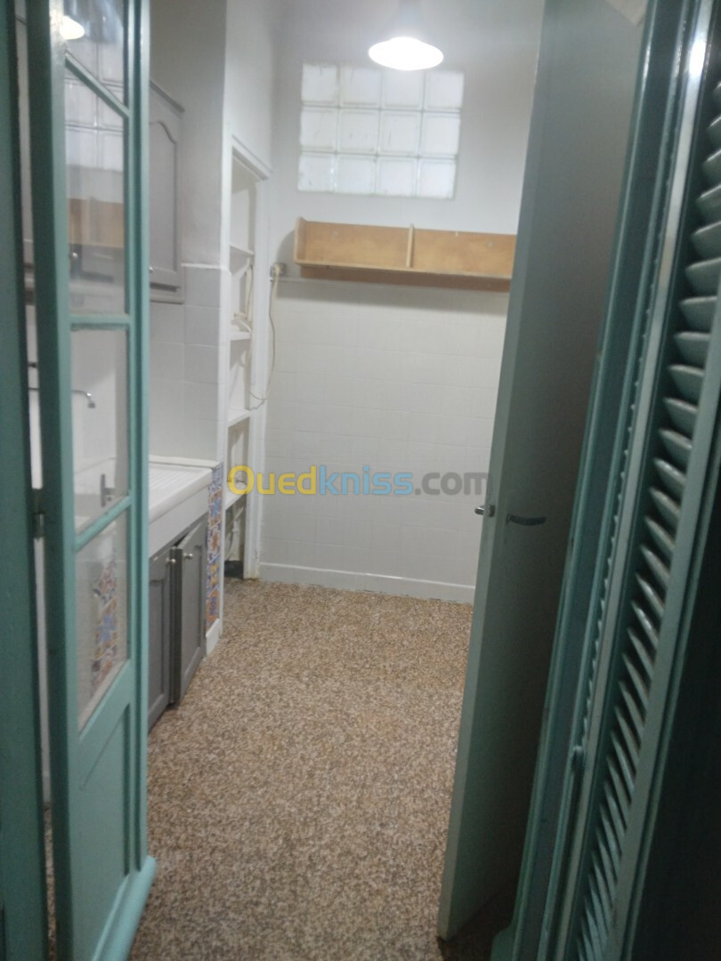 Location Appartement F1 Alger Hydra