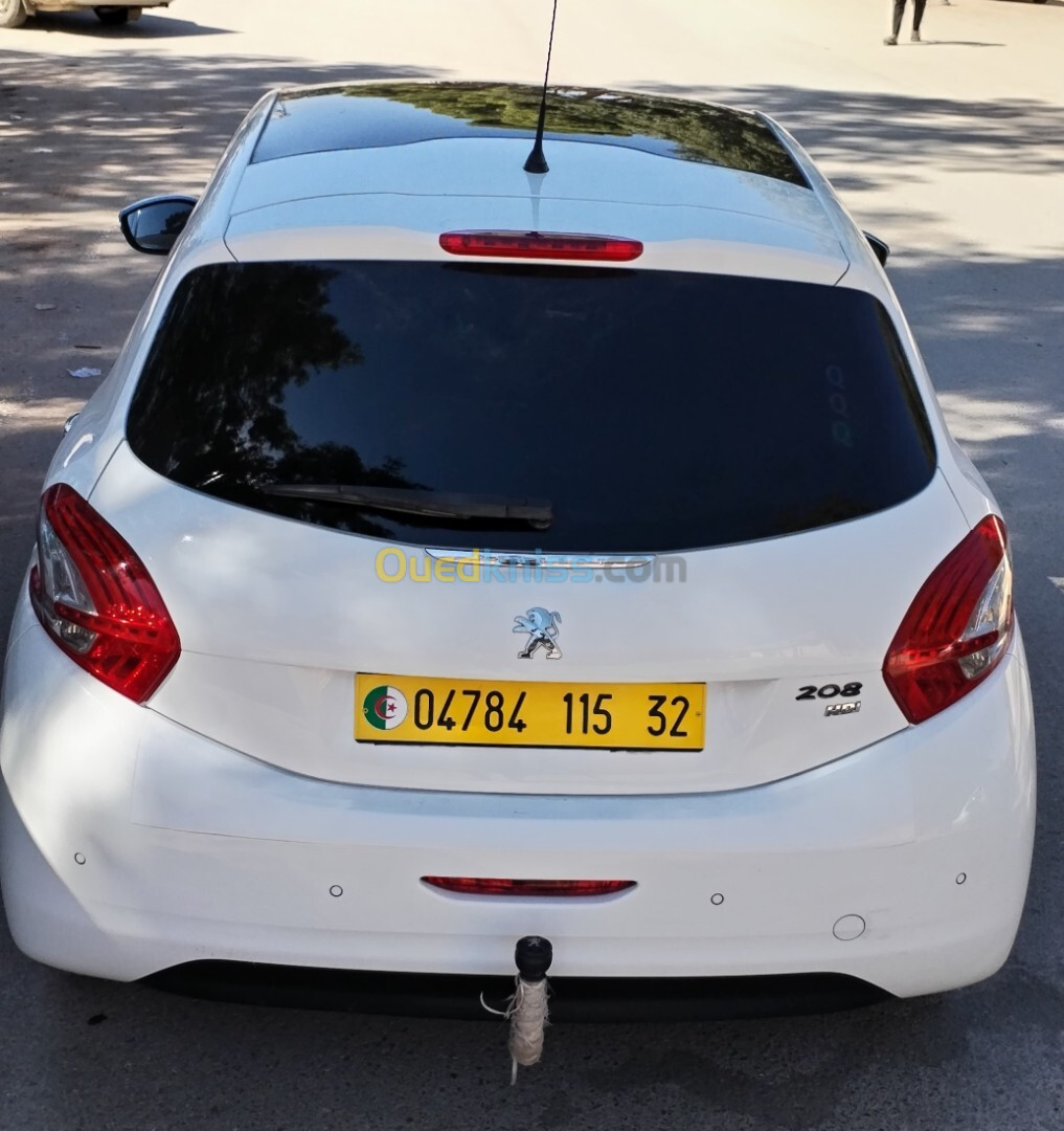 Peugeot 208 2015 Allure