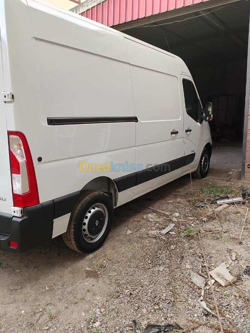 Renault Master 2012