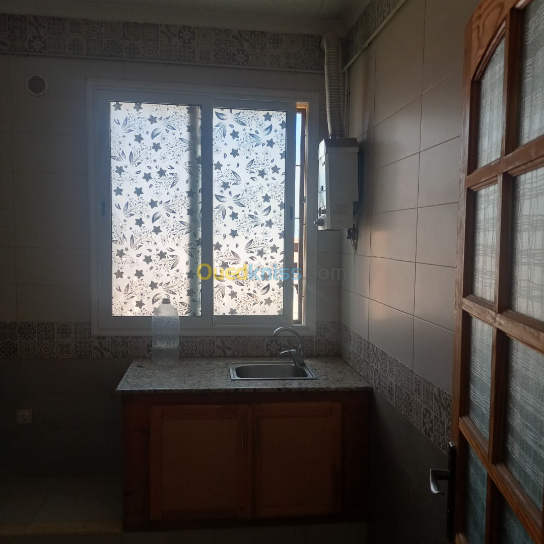 Location Niveau De Villa F01 Blida Soumaa