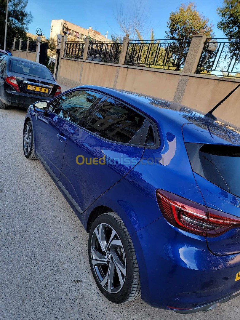 Renault Clio 2023 Rs line