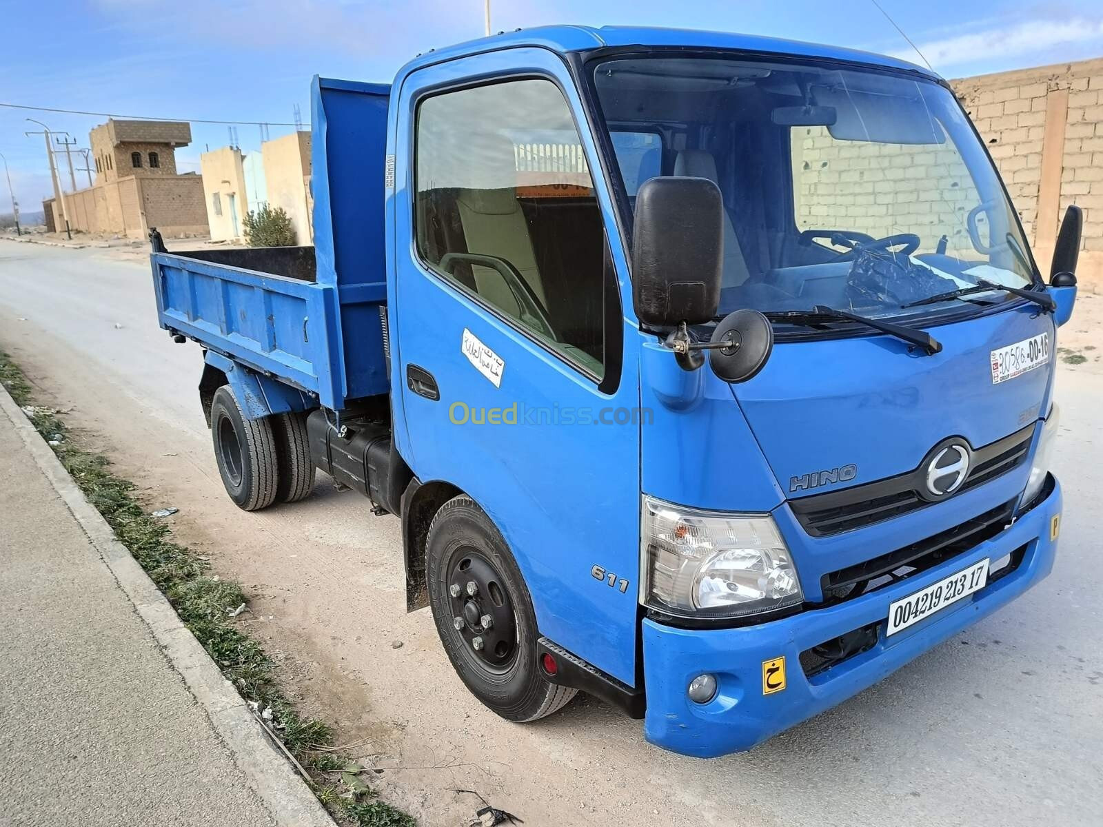 HINO 611 2013