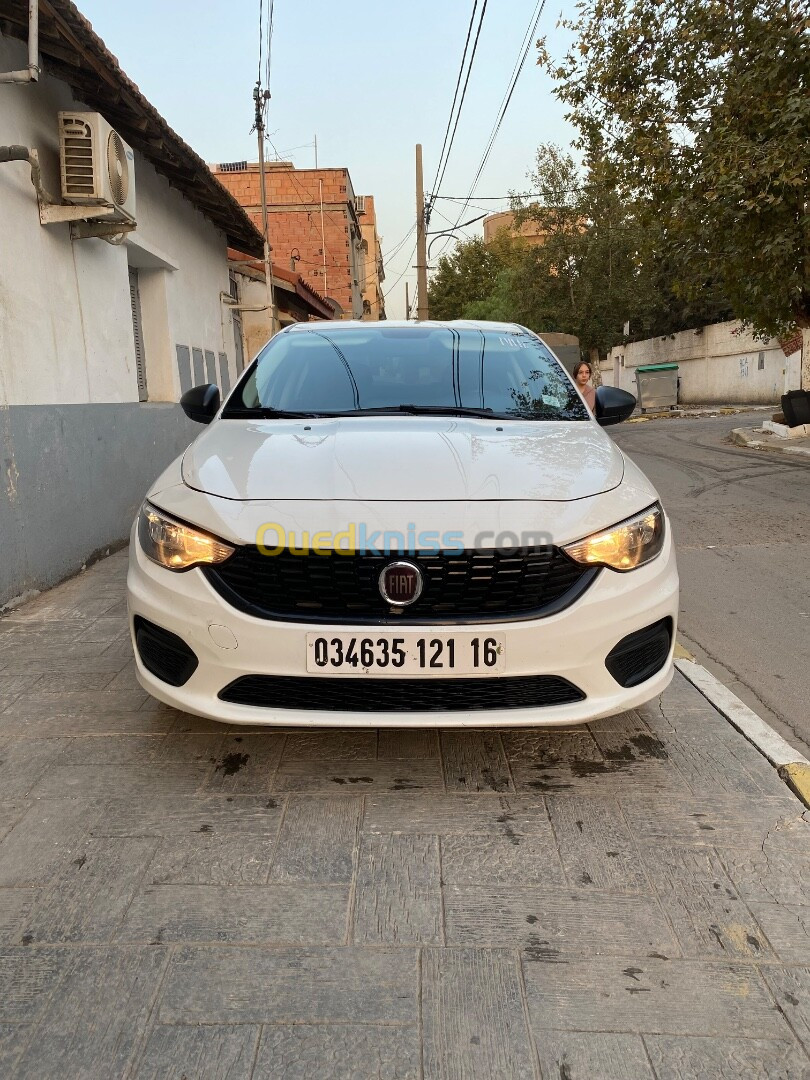 Fiat Tipo 2021 Street