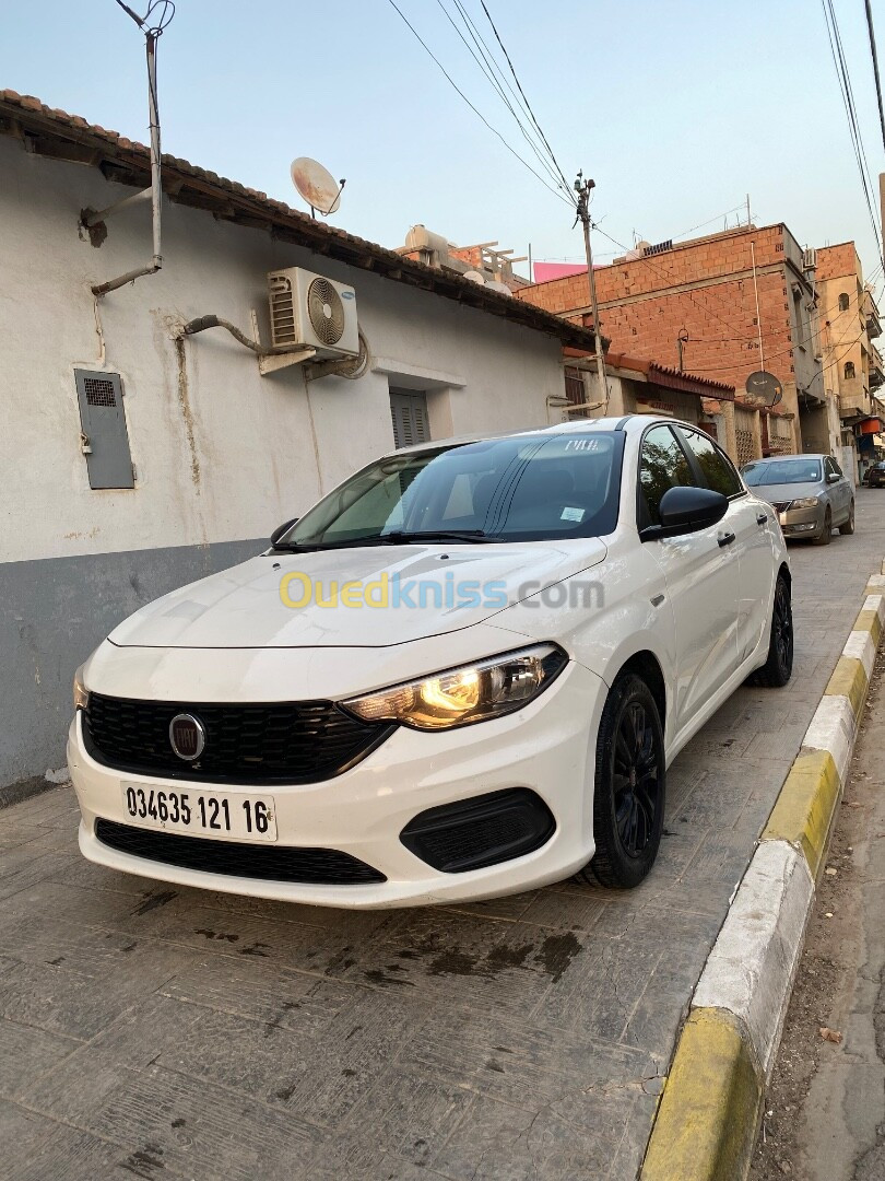 Fiat Tipo 2021 Street