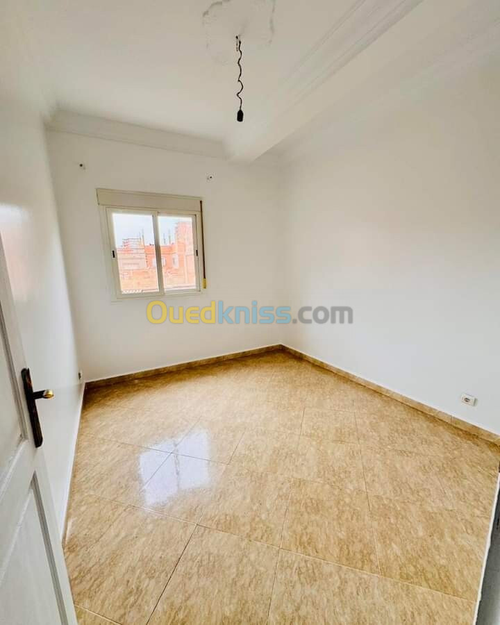 Location Appartement F3 Oran Bir el djir