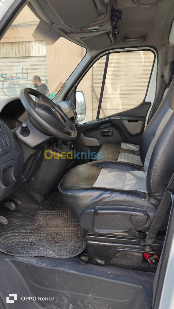 رونو ماستر Renault master 2011