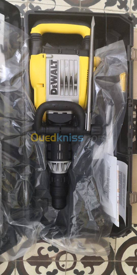 Marteau piqueur dewalt 1550W 11kg 