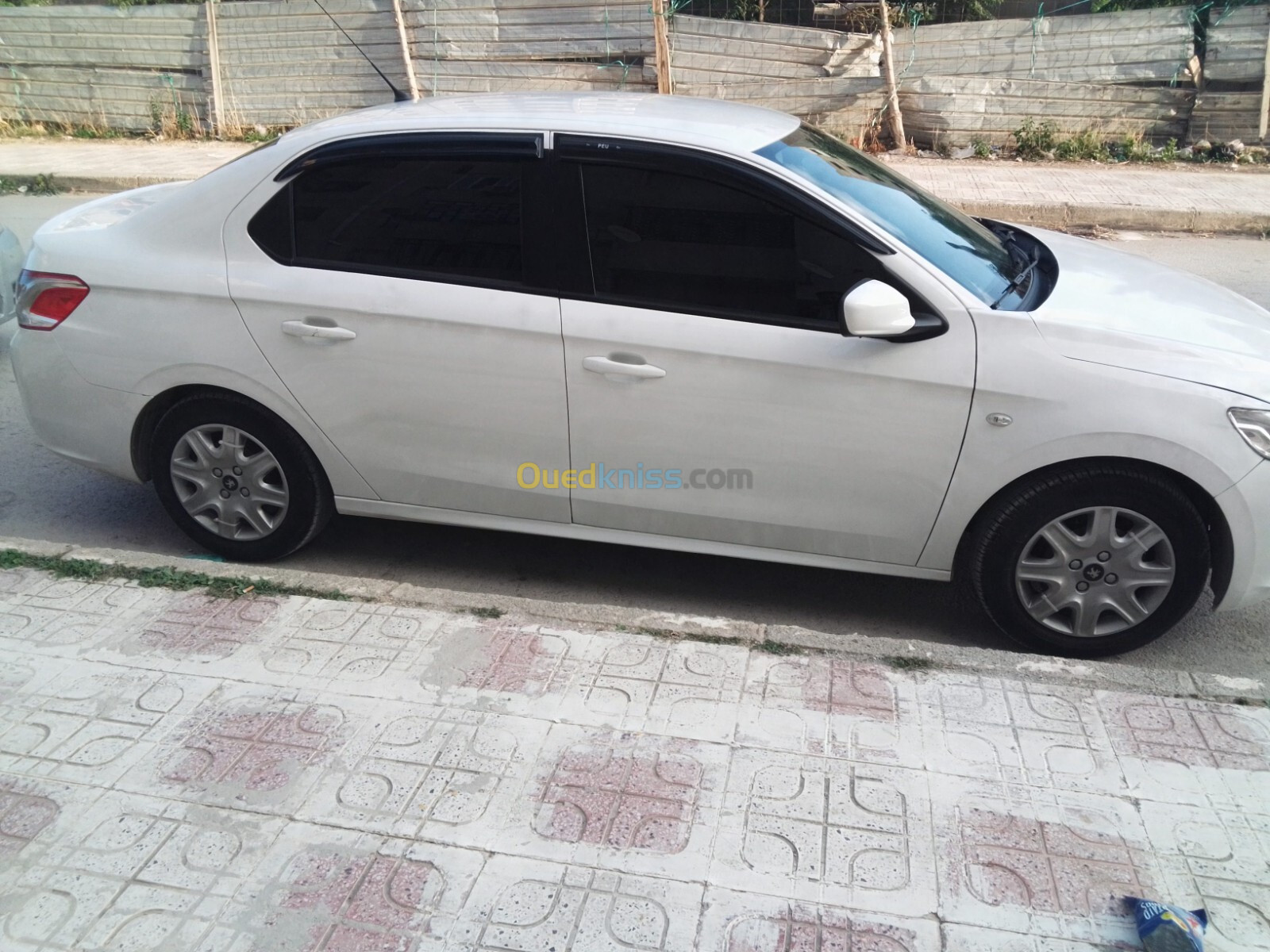 Peugeot 301 2014 Active