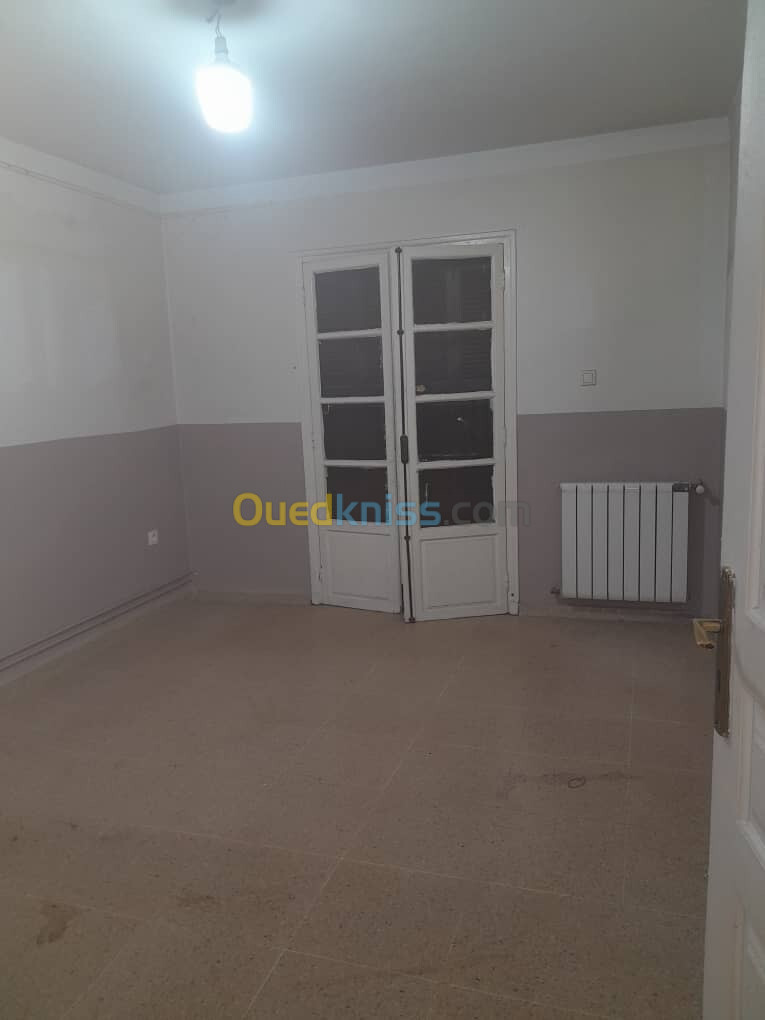 Location Appartement F4 Alger Bab ezzouar