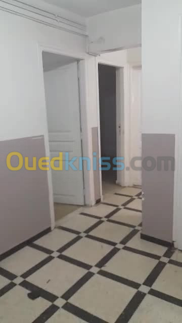 Location Appartement F4 Alger Bab ezzouar