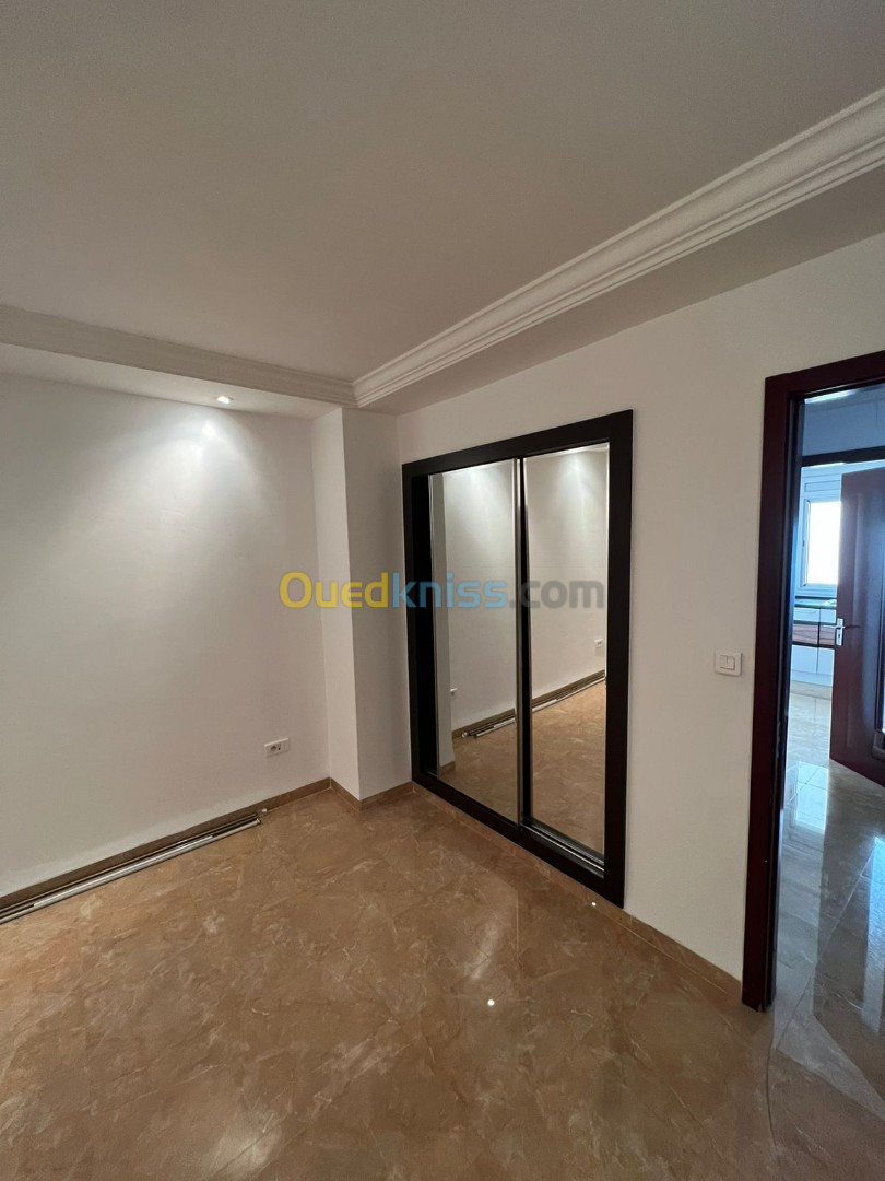 Location Appartement F5 Alger Said hamdine