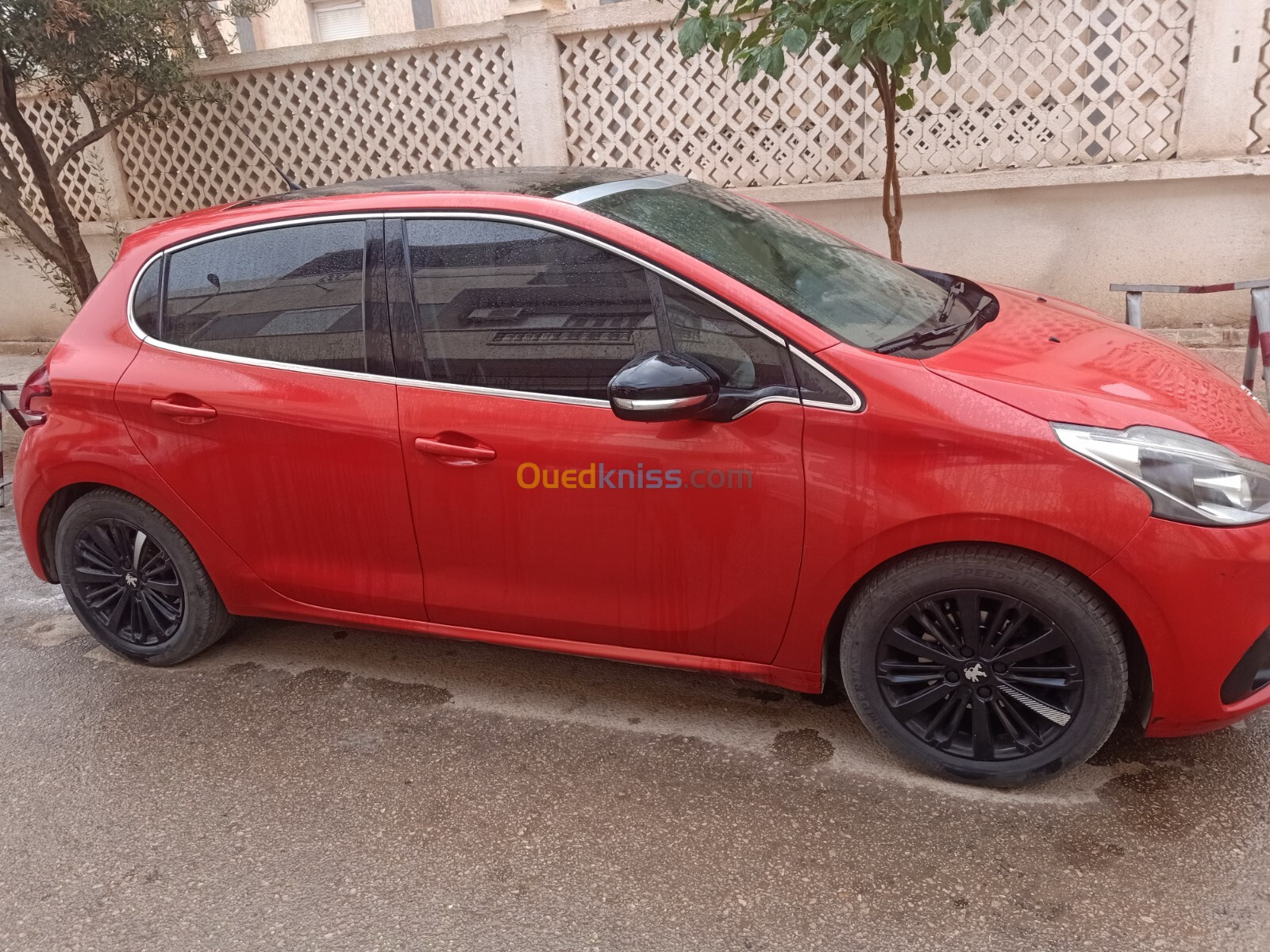 Peugeot 208 2015 Allure Facelift