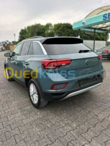 Volkswagen T-Roc 2023 Life