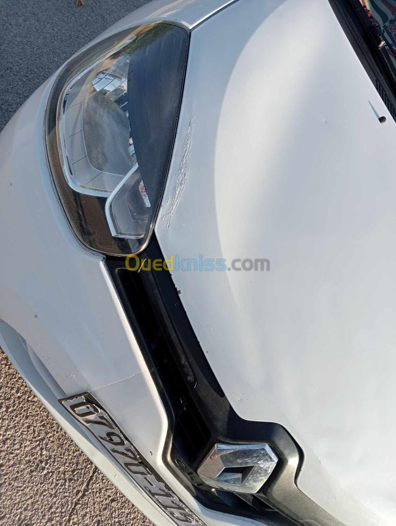 Renault Clio Campus 2015 Clio Campus