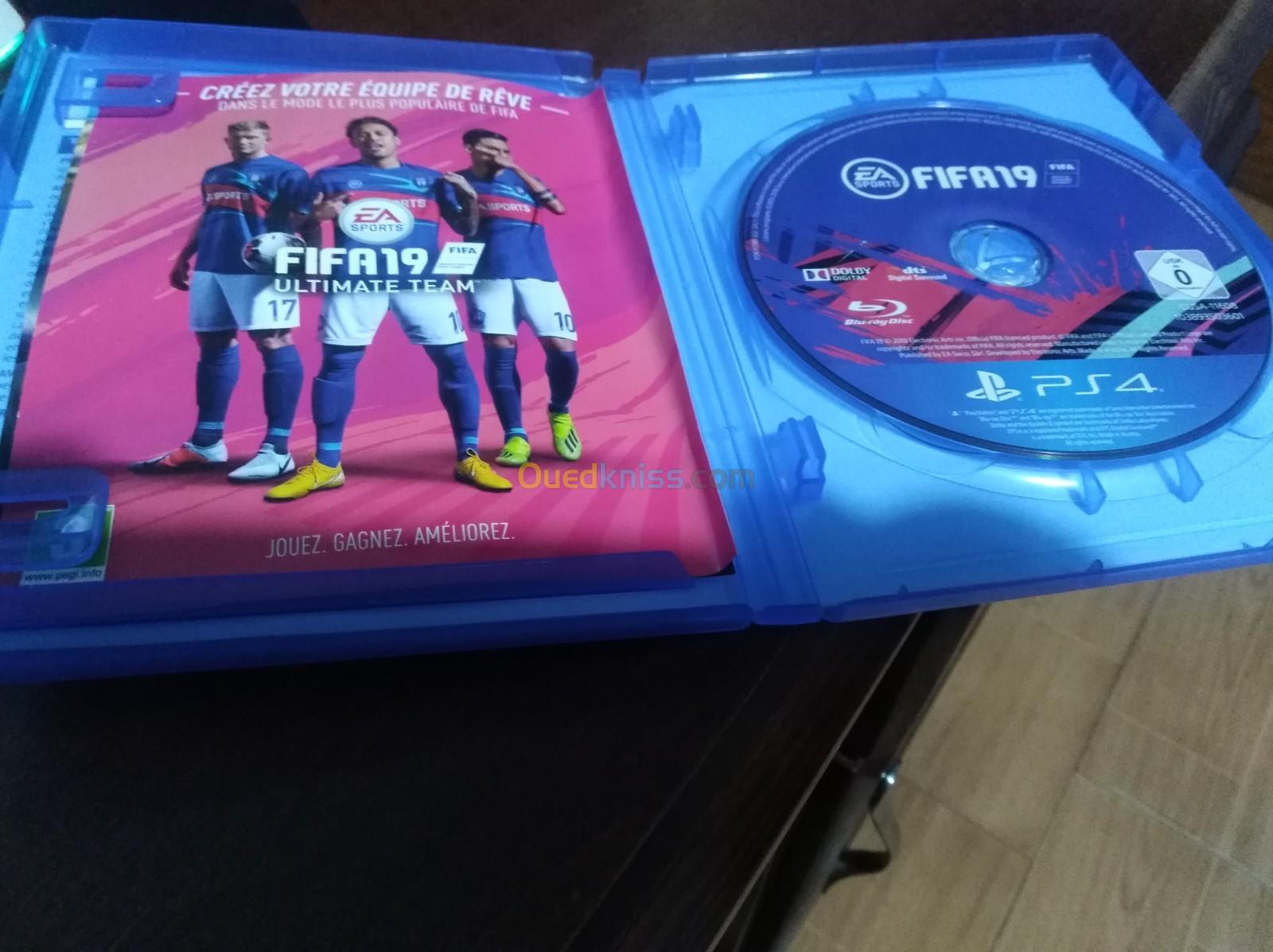 DVD PS4 Blue ray FIFA19