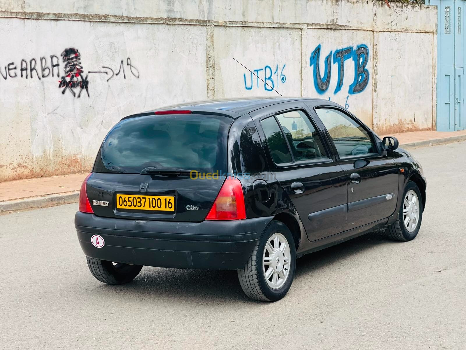 Renault Clio 2 2000 Initial