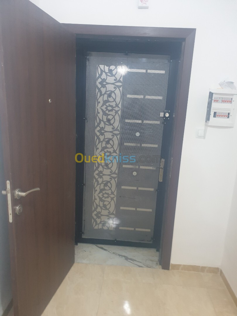 Location Appartement F4 Batna Batna