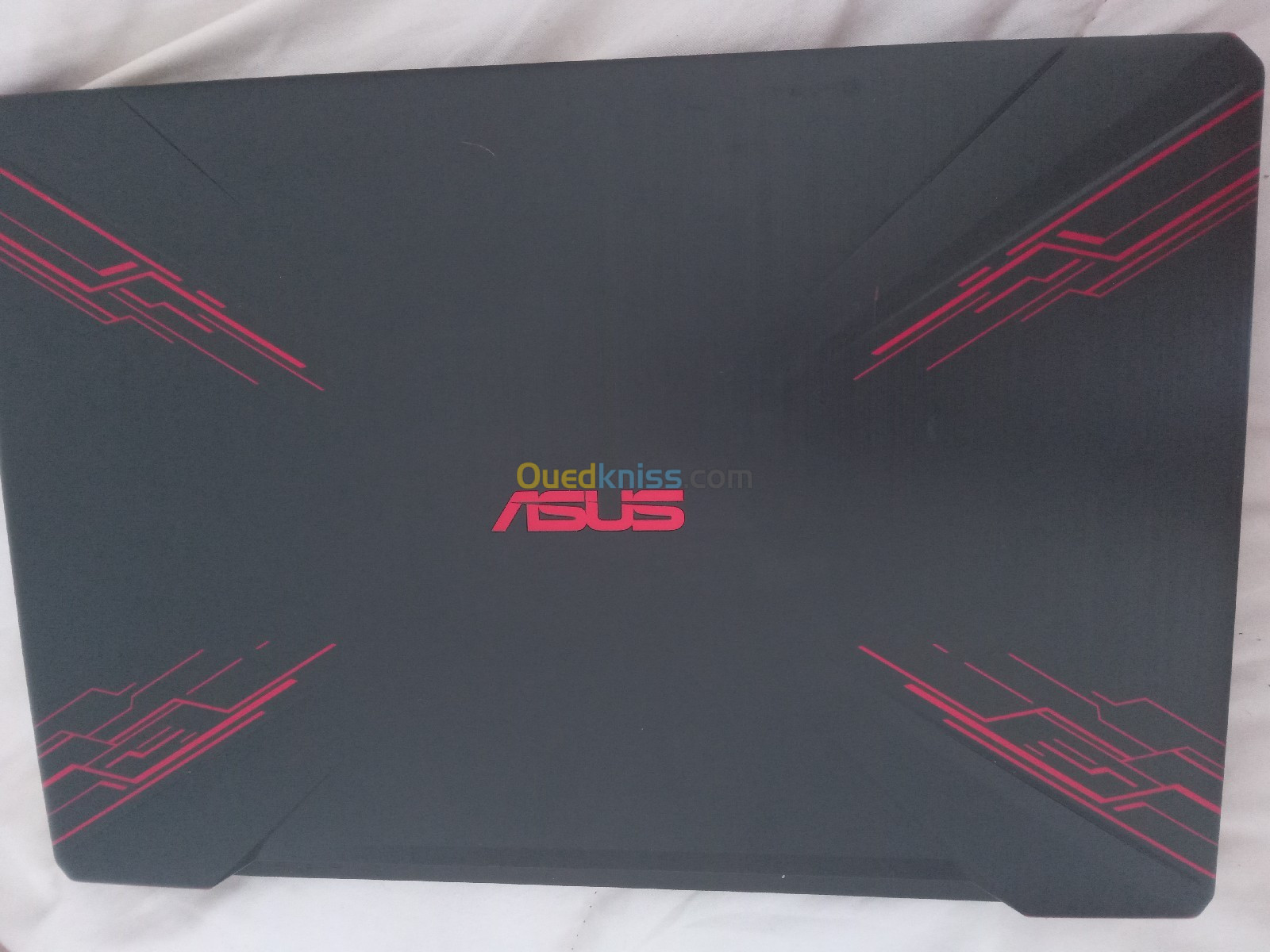 Asus gamer Tuf504G i7 8th pour pièce khasou carte mère 