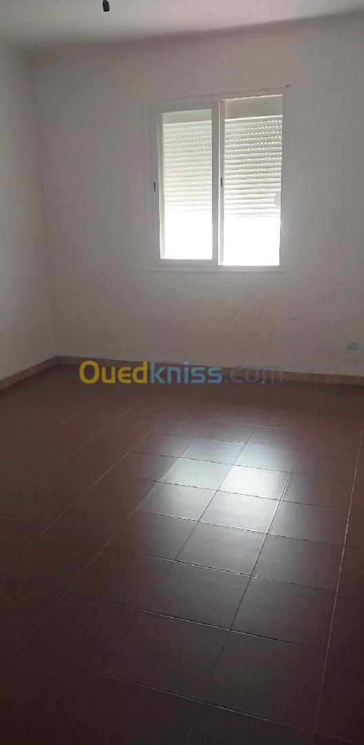 Vente Appartement F3 Skikda Collo