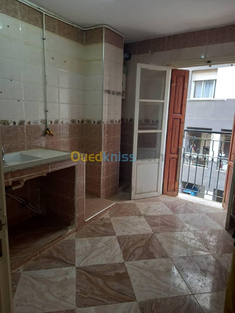 Location Appartement F3 Alger Ain naadja