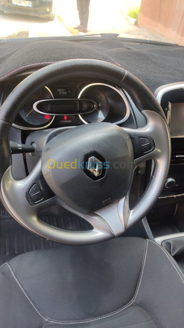 Renault Clio 4 2015 Limited 2