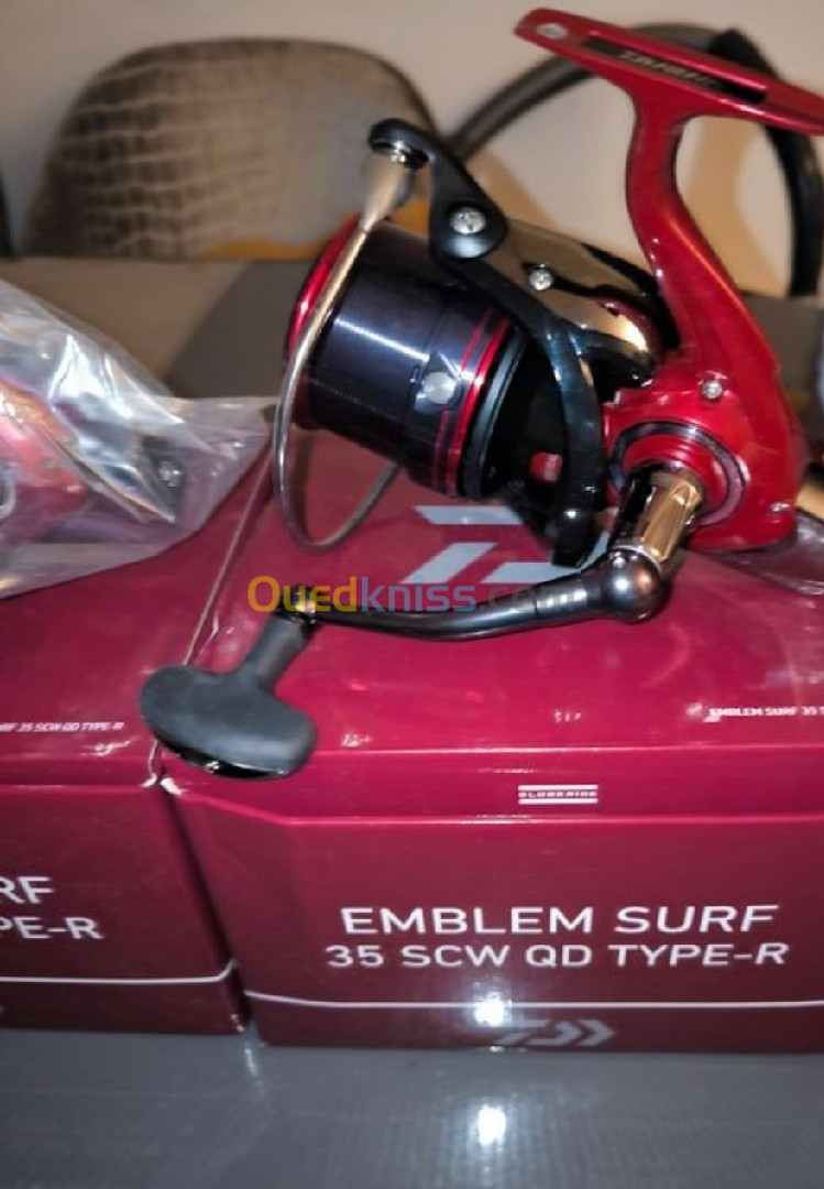 2 moulinets daiwa emblem surf 35 scw qd type R neufs jamais utiliser  