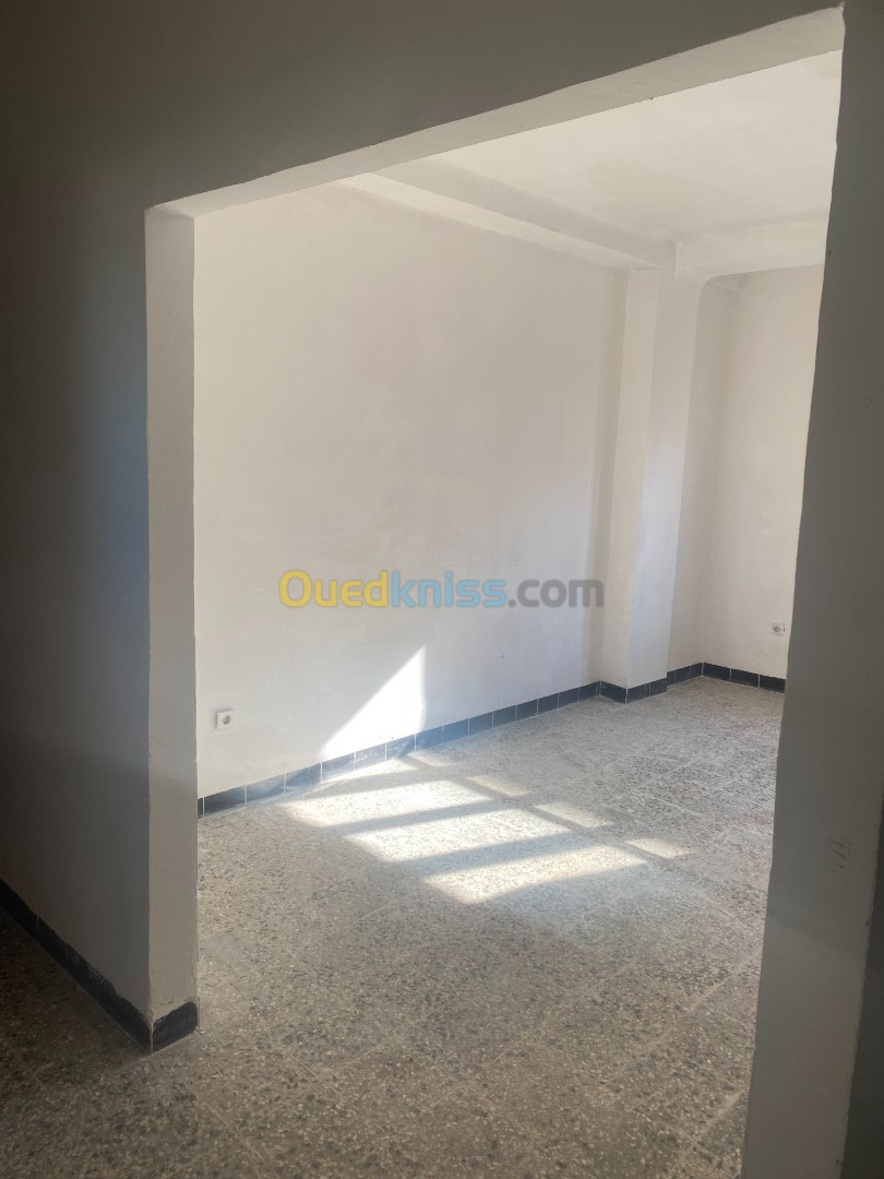 Vente Appartement F3 Tizi Ouzou Draa el mizan