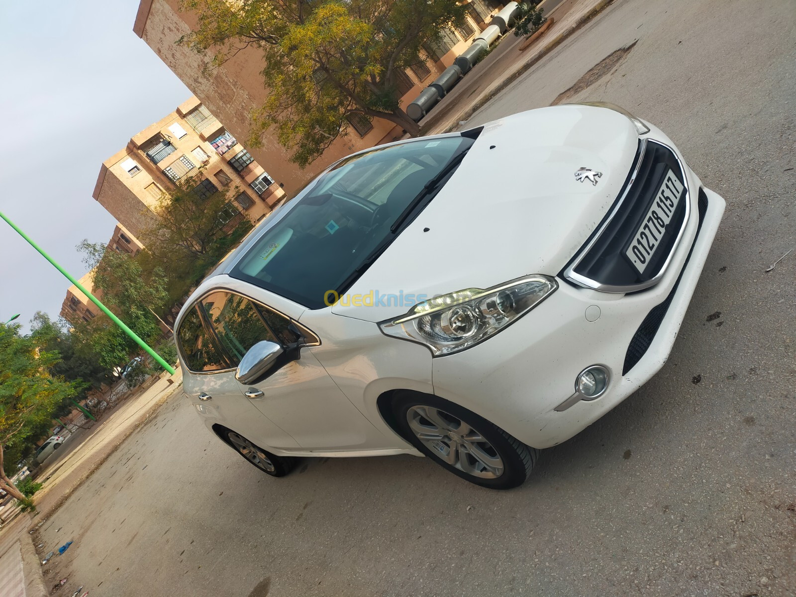 Peugeot 208 2015 Allure