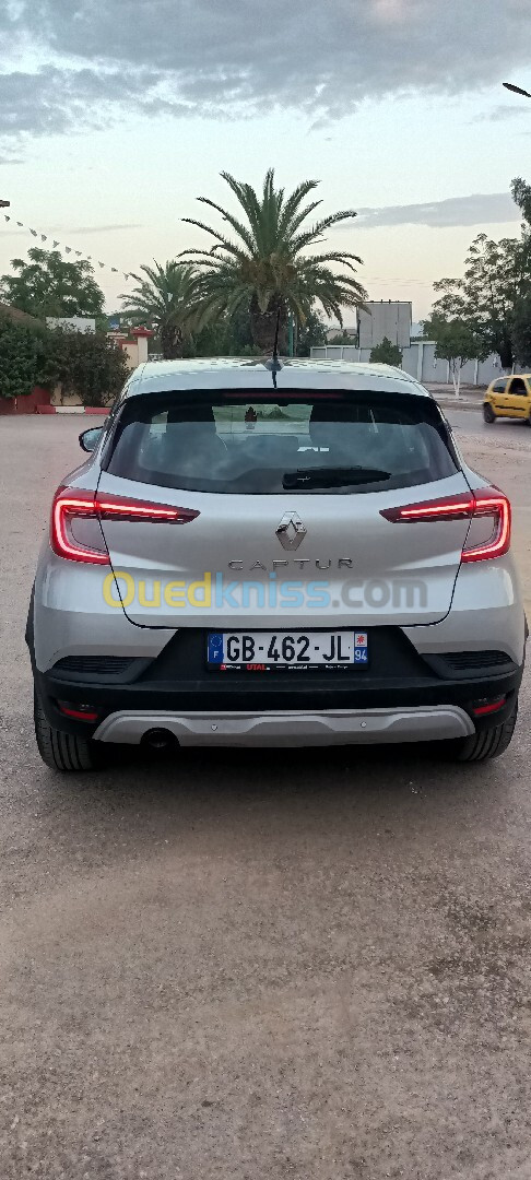 Renault Captur 2021 Business +