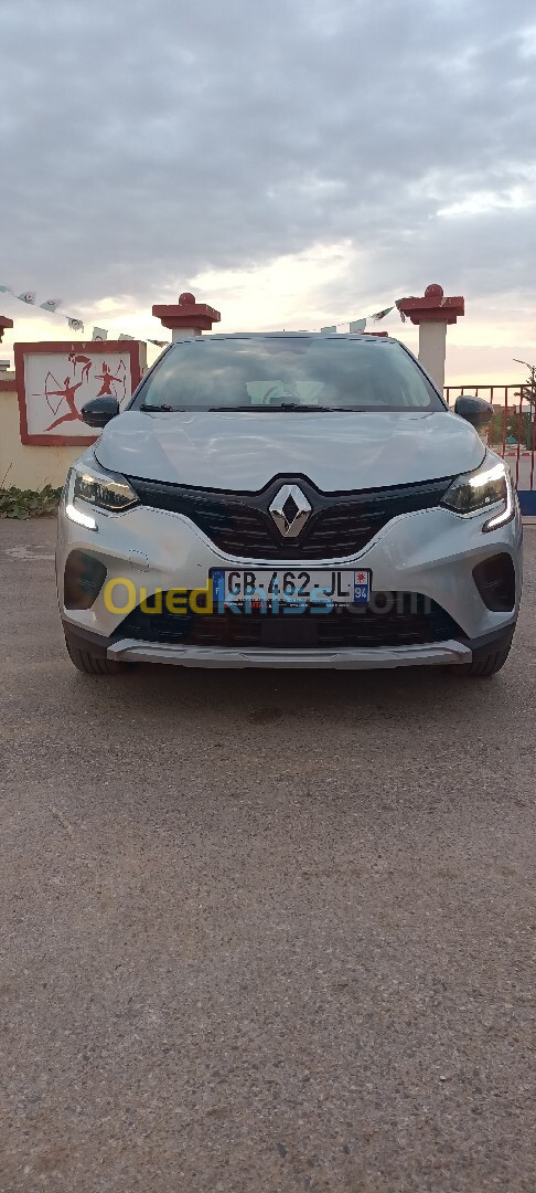 Renault Captur 2021 Business +