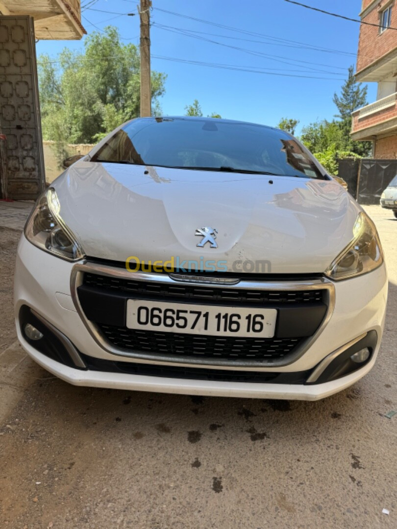 Peugeot 208 2016 