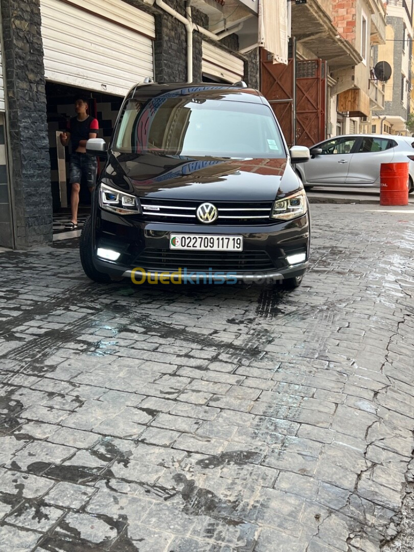 Volkswagen Caddy 2017 Alttrk