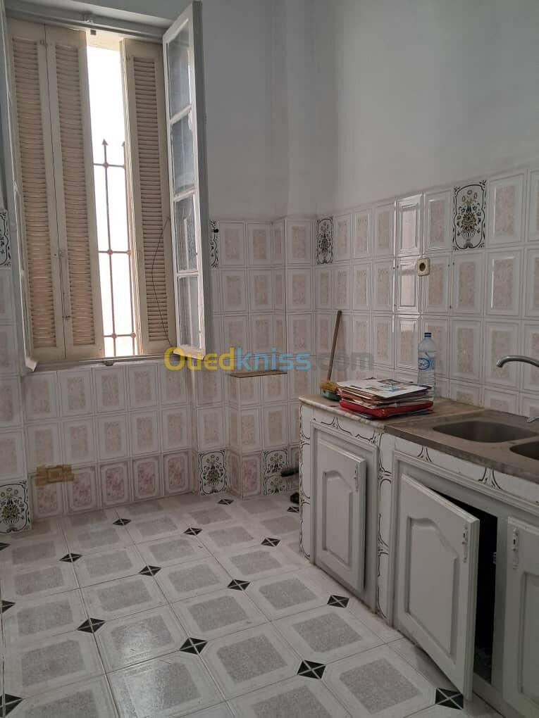 Location Appartement F5 Alger Kouba